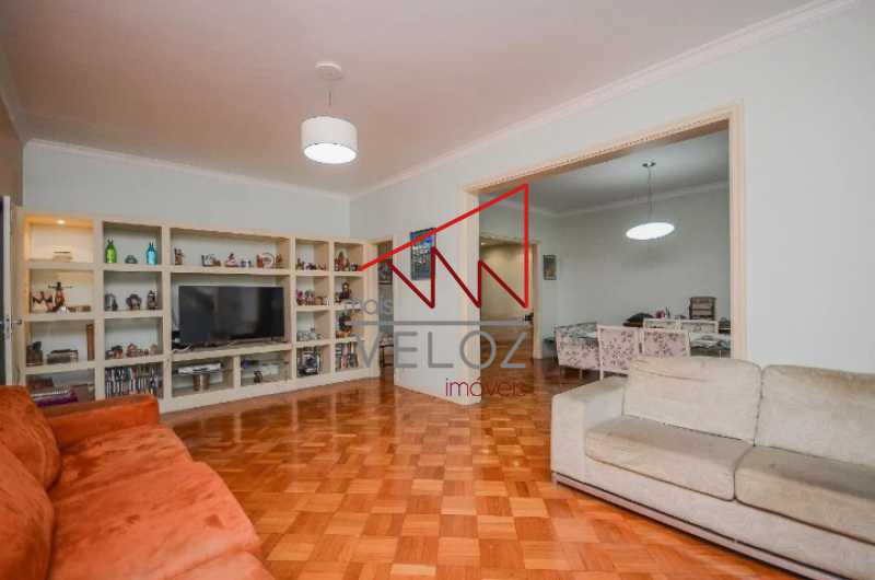 Apartamento à venda com 4 quartos, 198m² - Foto 1