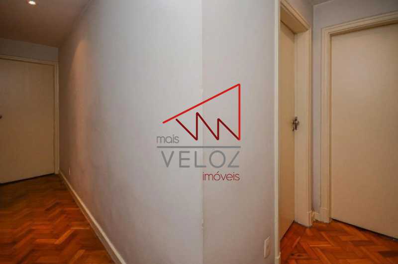 Apartamento à venda com 4 quartos, 198m² - Foto 18