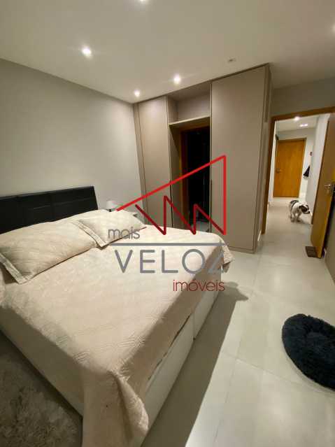 Apartamento à venda com 3 quartos, 178m² - Foto 4