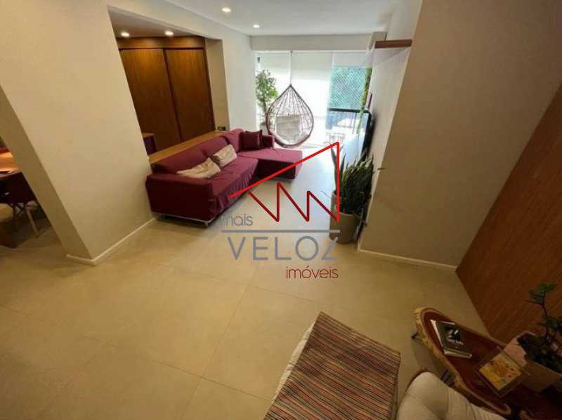 Apartamento à venda com 2 quartos, 85m² - Foto 2