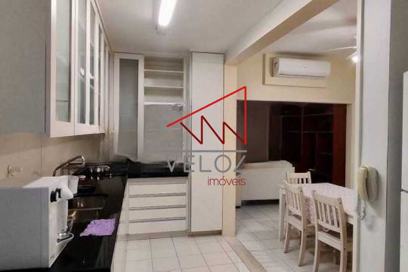 Apartamento à venda com 4 quartos, 210m² - Foto 3