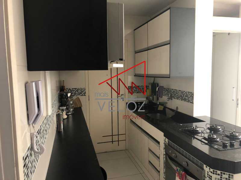 Apartamento à venda com 1 quarto, 62m² - Foto 12