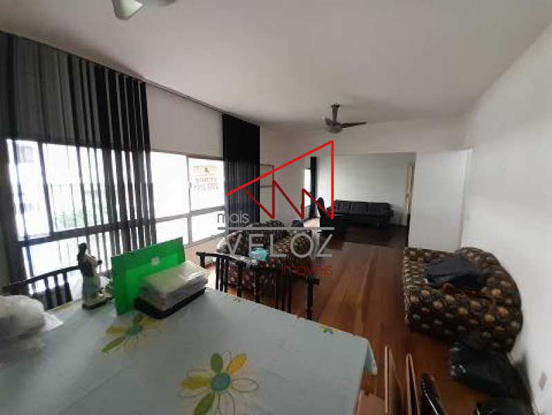 Apartamento à venda com 3 quartos, 120m² - Foto 1