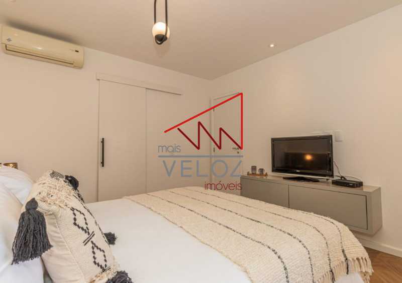 Apartamento à venda com 2 quartos, 90m² - Foto 18