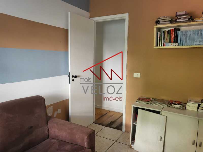 Apartamento à venda com 2 quartos, 79m² - Foto 3