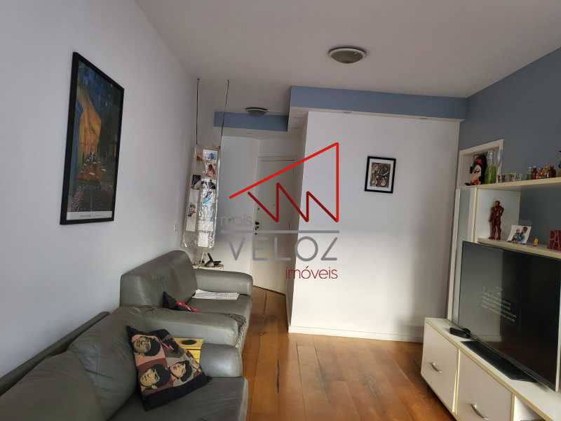 Apartamento à venda com 2 quartos, 79m² - Foto 1