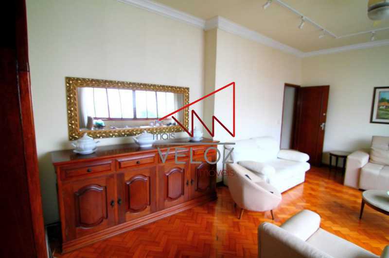 Apartamento à venda com 6 quartos, 297m² - Foto 4