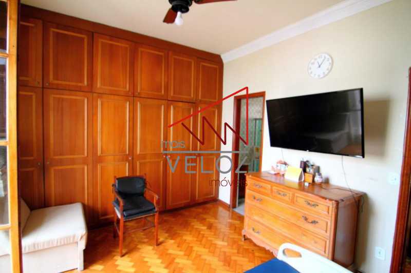 Apartamento à venda com 6 quartos, 297m² - Foto 9