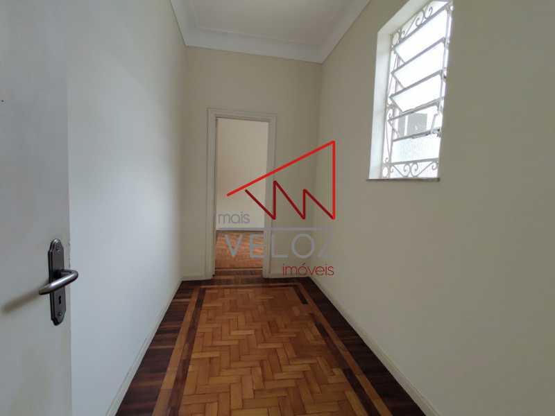 Apartamento à venda com 3 quartos, 140m² - Foto 9