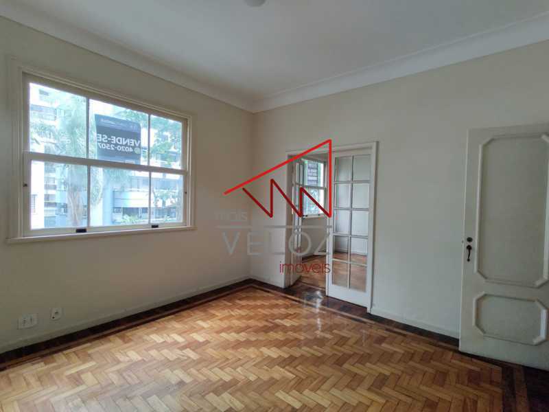 Apartamento à venda com 3 quartos, 140m² - Foto 7