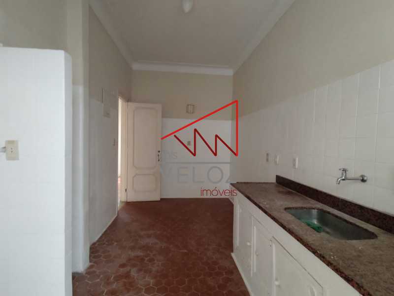 Apartamento à venda com 3 quartos, 140m² - Foto 12