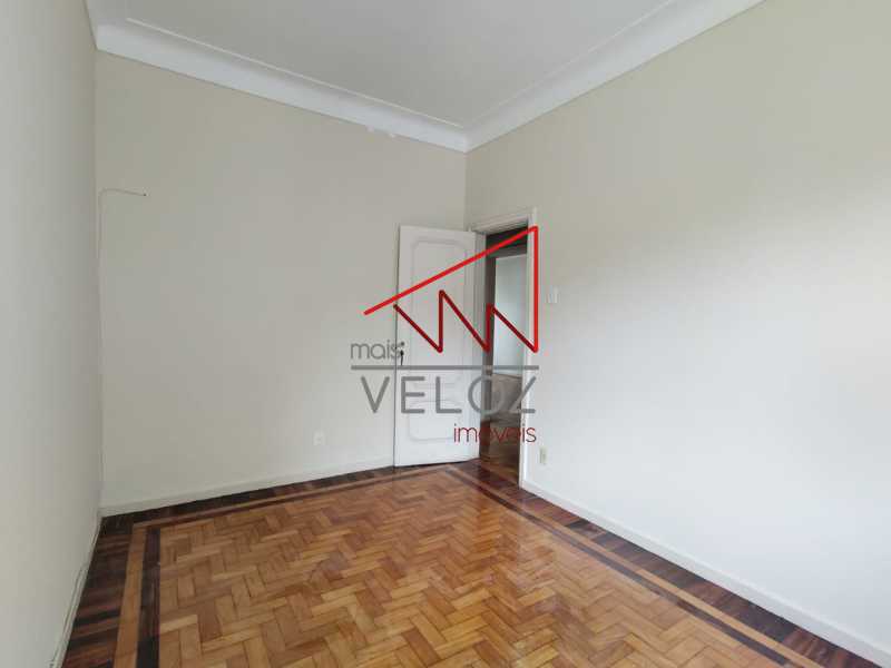 Apartamento à venda com 3 quartos, 140m² - Foto 10
