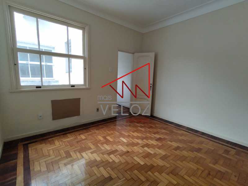Apartamento à venda com 3 quartos, 140m² - Foto 13