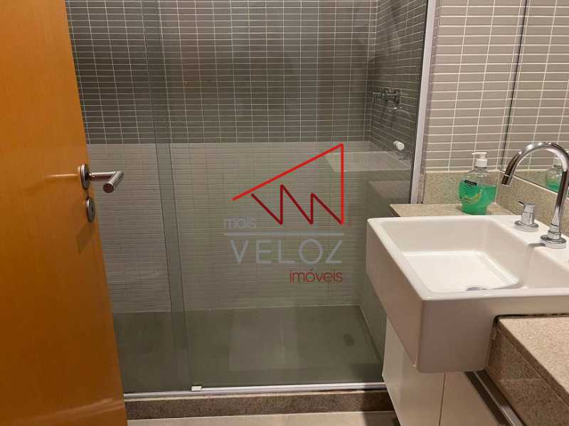 Apartamento à venda com 2 quartos, 86m² - Foto 22