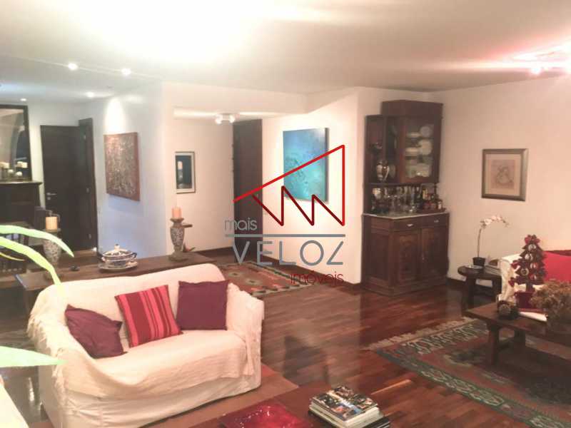 Apartamento à venda com 4 quartos, 166m² - Foto 1