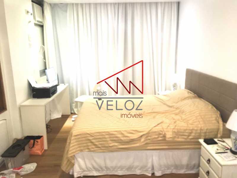 Apartamento à venda com 4 quartos, 166m² - Foto 11