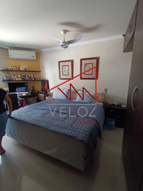 Apartamento à venda com 4 quartos, 233m² - Foto 13