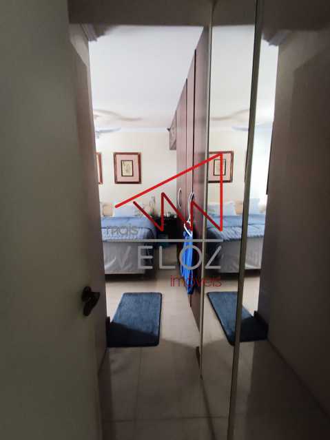 Apartamento à venda com 4 quartos, 233m² - Foto 14