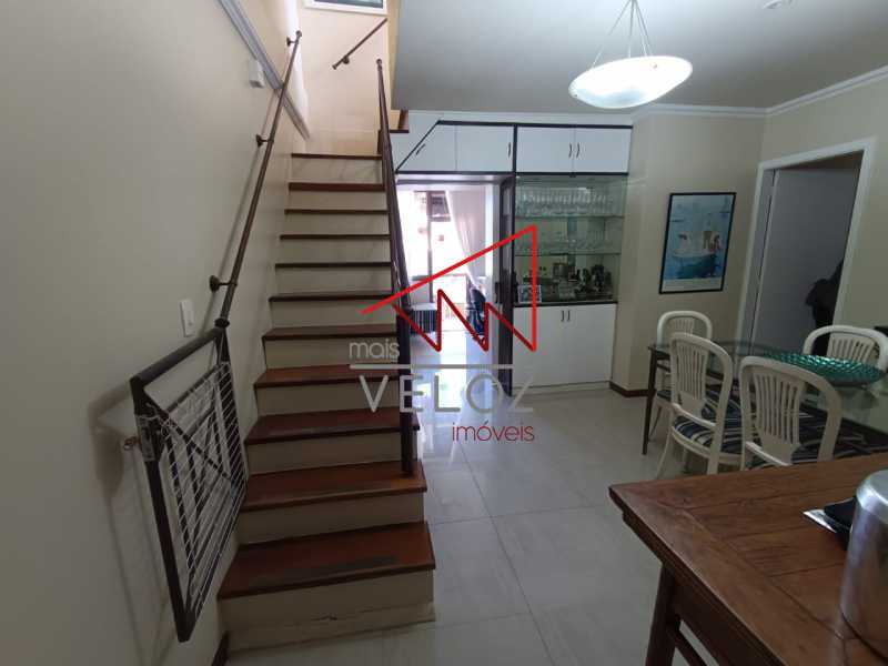 Apartamento à venda com 4 quartos, 233m² - Foto 20