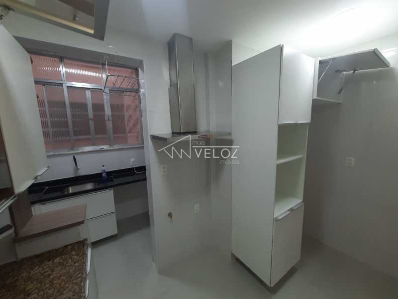 Apartamento à venda com 2 quartos, 70m² - Foto 6