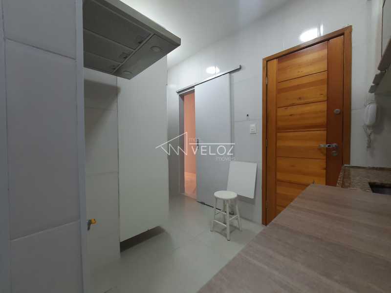 Apartamento à venda com 2 quartos, 70m² - Foto 7