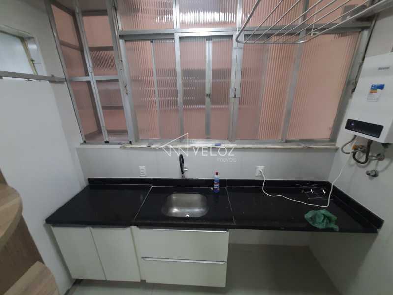 Apartamento à venda com 2 quartos, 70m² - Foto 8