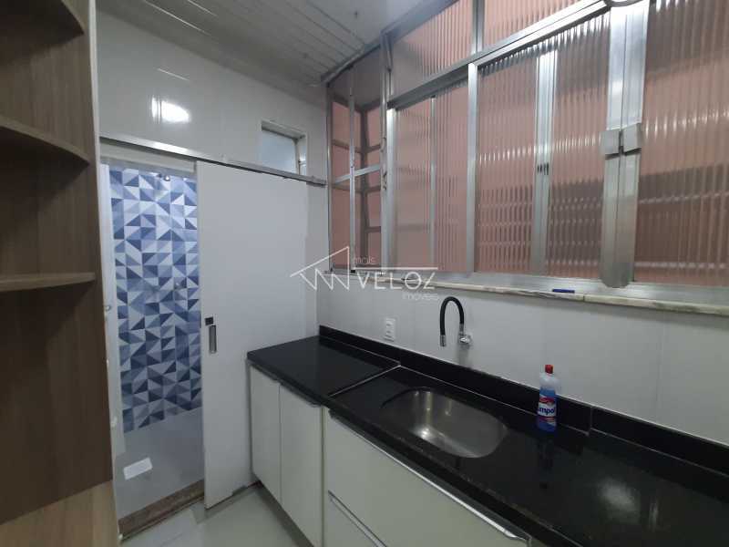 Apartamento à venda com 2 quartos, 70m² - Foto 11