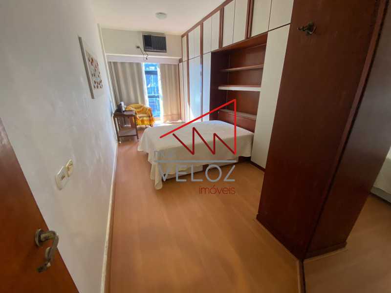 Apartamento à venda com 2 quartos, 77m² - Foto 9