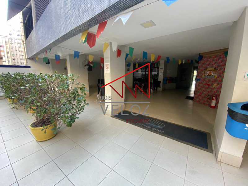 Apartamento à venda com 2 quartos, 77m² - Foto 13