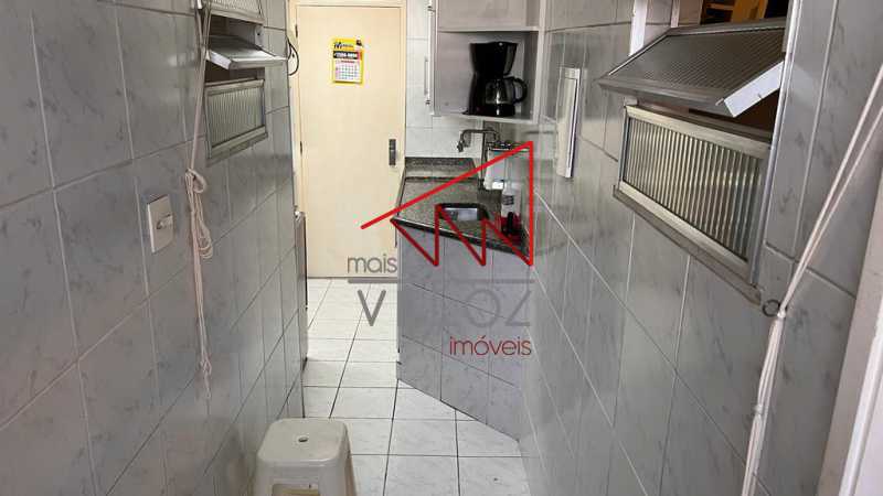 Apartamento à venda com 3 quartos, 82m² - Foto 23