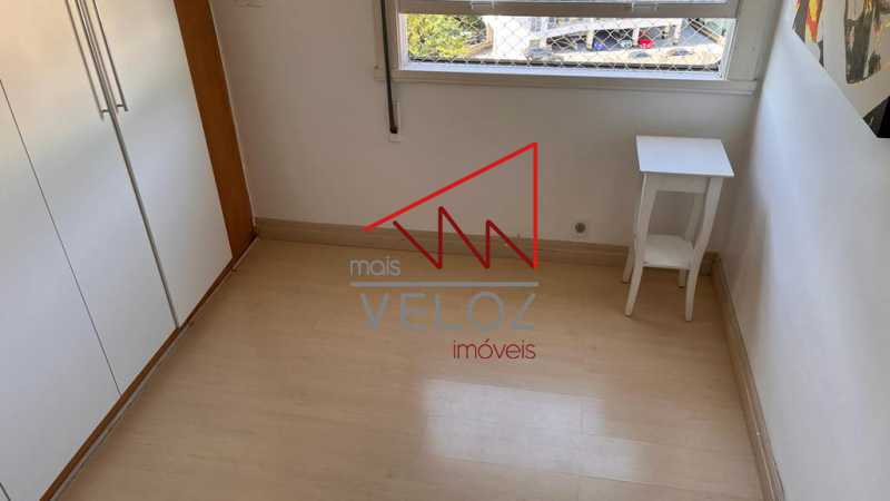 Apartamento à venda com 3 quartos, 82m² - Foto 9