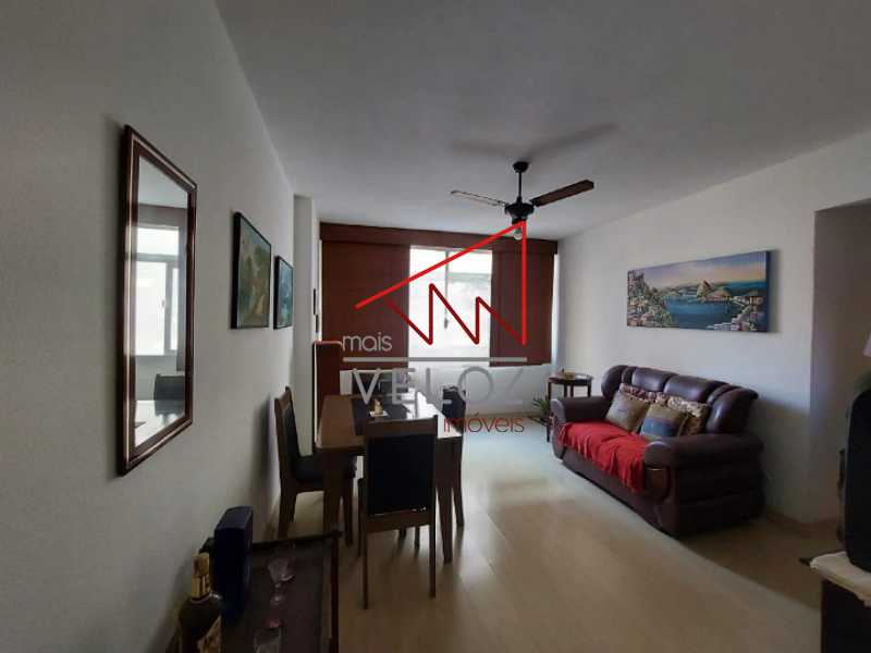 Apartamento à venda com 2 quartos, 66m² - Foto 4