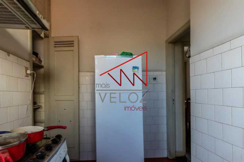 Apartamento à venda com 2 quartos, 75m² - Foto 18