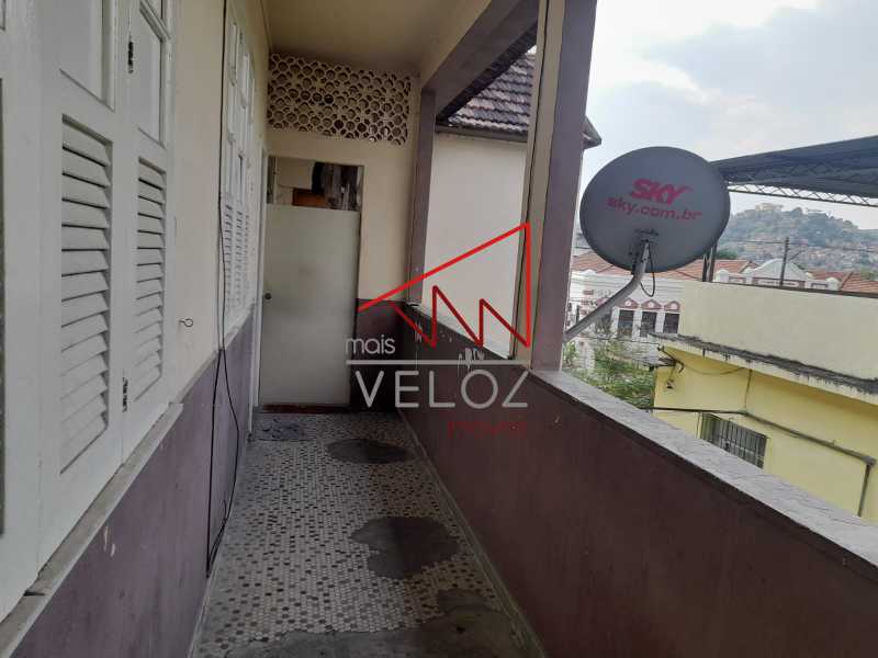 Apartamento à venda com 1 quarto, 80m² - Foto 3