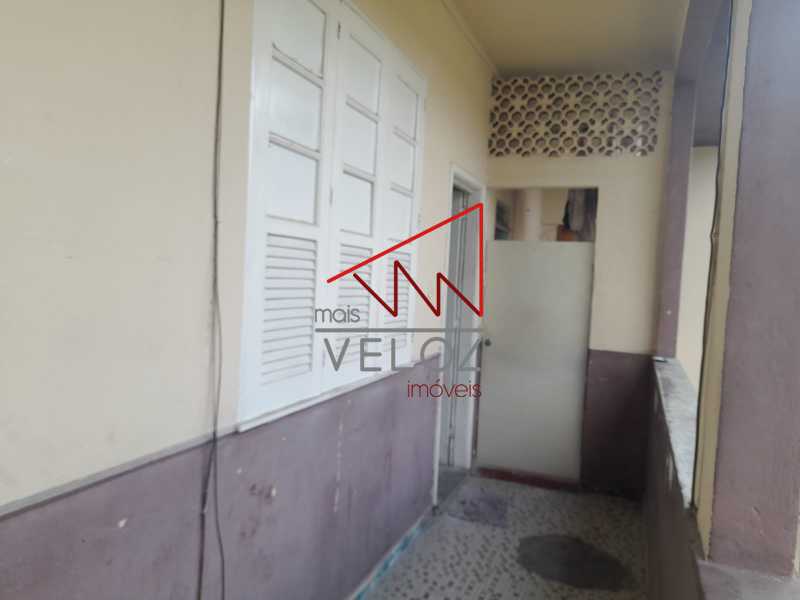 Apartamento à venda com 1 quarto, 80m² - Foto 14