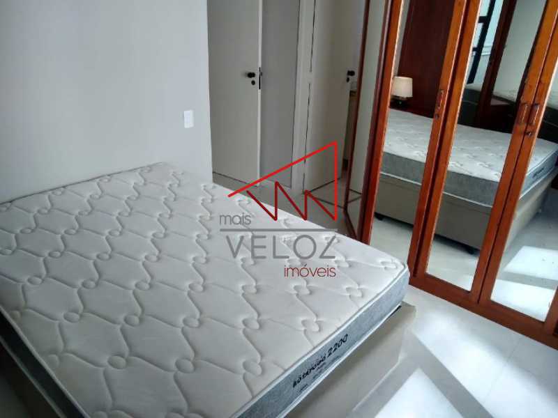 Apartamento à venda com 2 quartos, 85m² - Foto 11