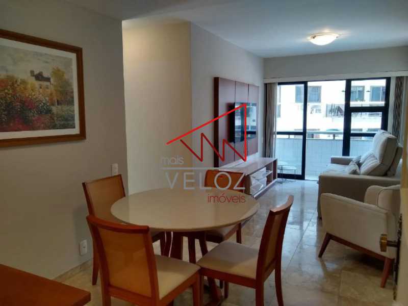 Apartamento à venda com 2 quartos, 85m² - Foto 1