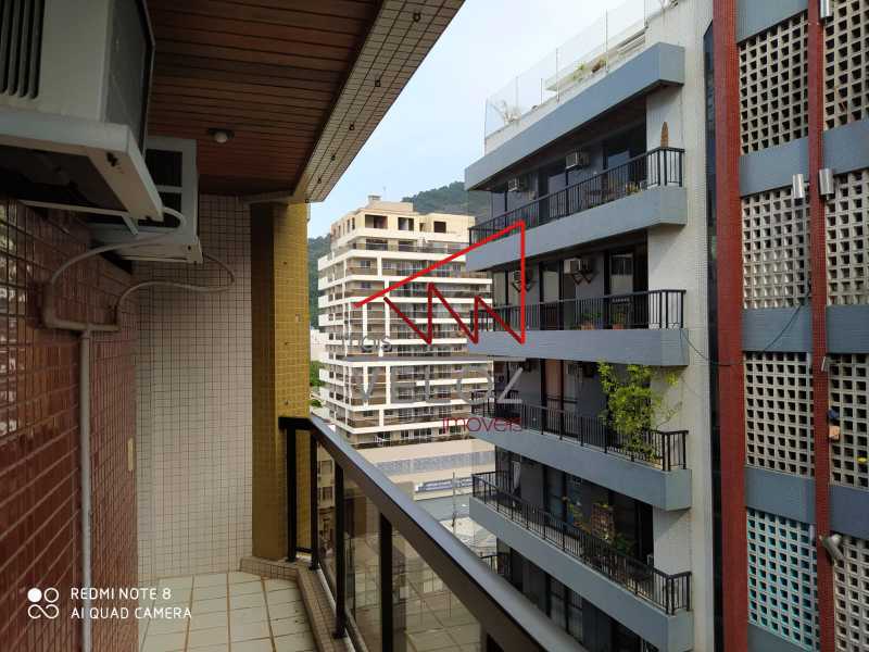 Apartamento à venda com 2 quartos, 102m² - Foto 4