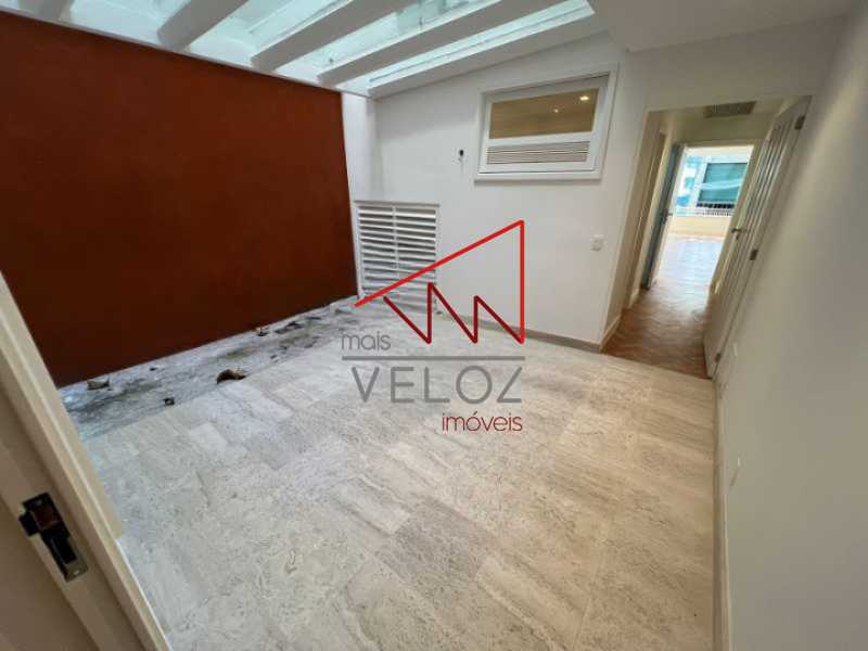 Apartamento à venda com 3 quartos, 230m² - Foto 16