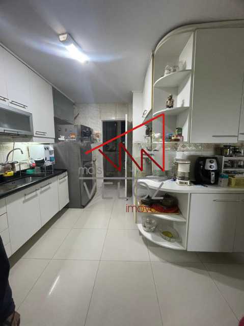 Apartamento à venda com 3 quartos, 140m² - Foto 16