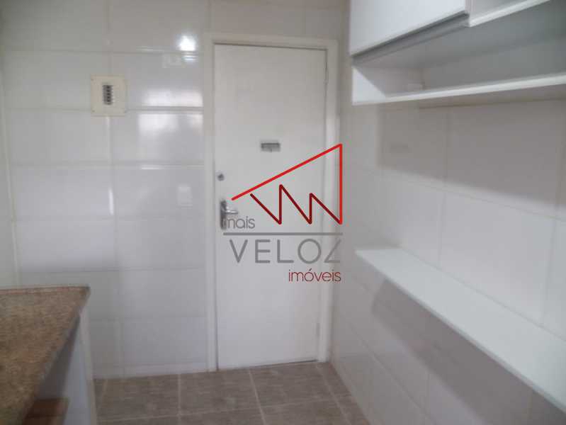 Apartamento à venda com 2 quartos, 60m² - Foto 13