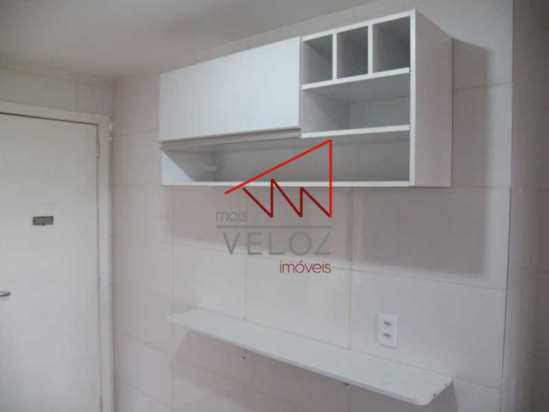 Apartamento à venda com 2 quartos, 60m² - Foto 15