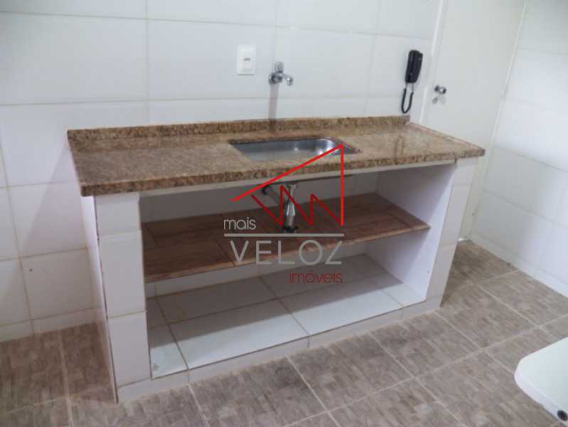 Apartamento à venda com 2 quartos, 60m² - Foto 26