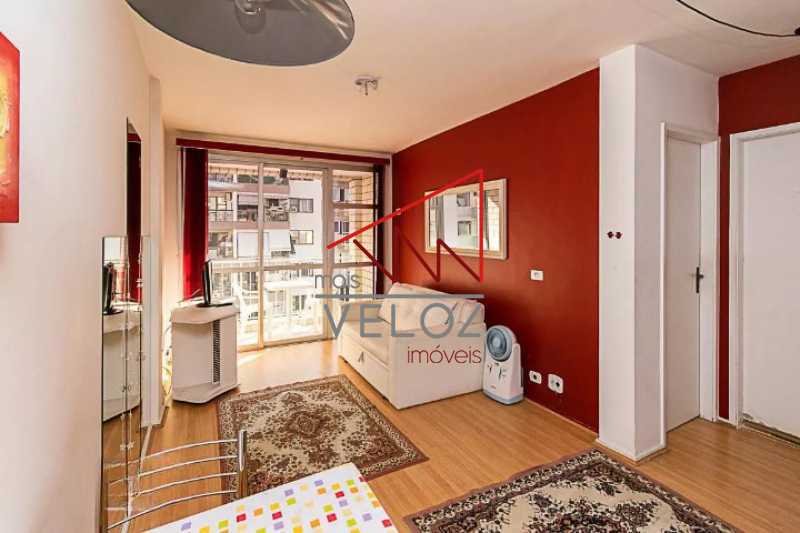 Apartamento à venda com 1 quarto, 48m² - Foto 2