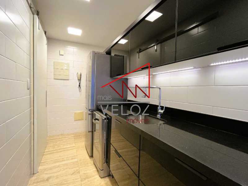 Apartamento à venda com 2 quartos, 85m² - Foto 3