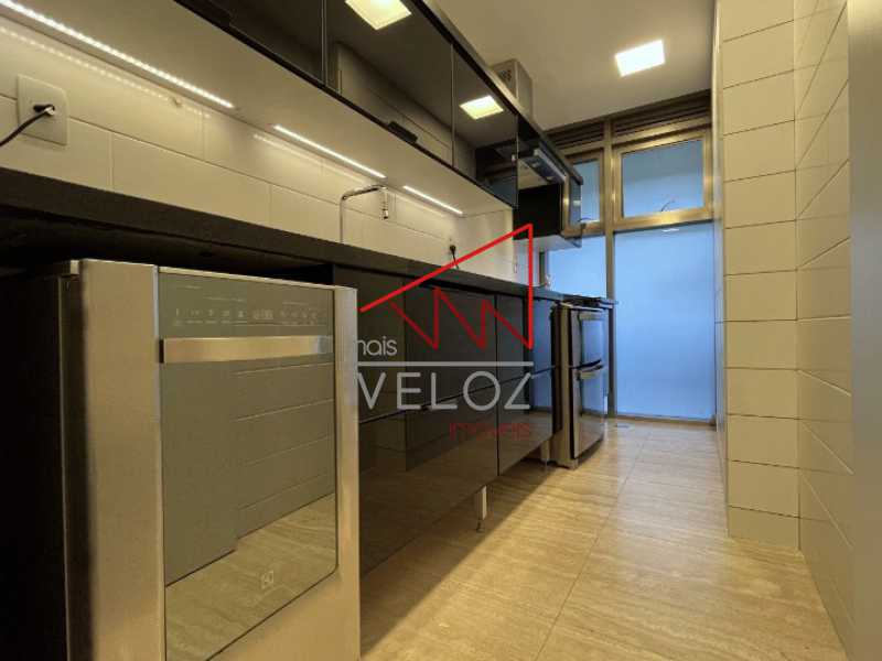 Apartamento à venda com 2 quartos, 85m² - Foto 13