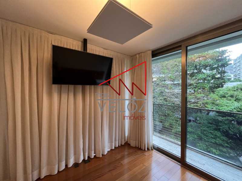 Apartamento à venda com 2 quartos, 85m² - Foto 11