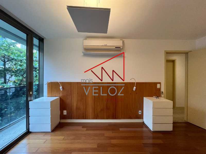 Apartamento à venda com 2 quartos, 85m² - Foto 20