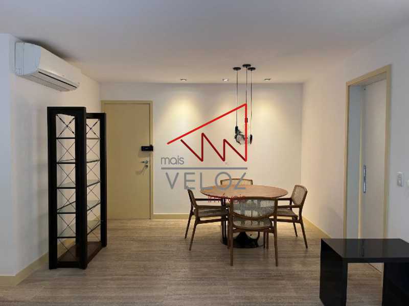 Apartamento à venda com 2 quartos, 85m² - Foto 1