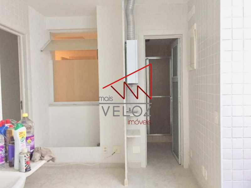 Apartamento à venda com 4 quartos, 240m² - Foto 18